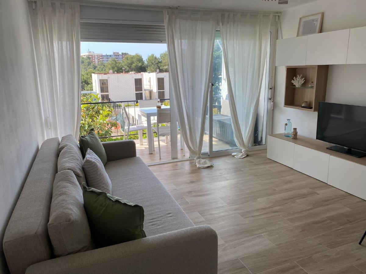 Ingrid Apartment Салоу Екстериор снимка