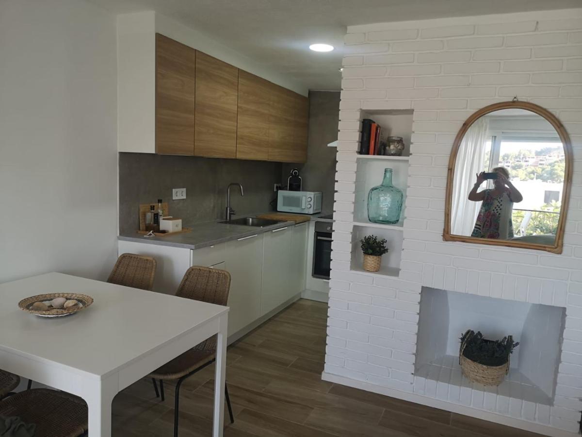 Ingrid Apartment Салоу Екстериор снимка