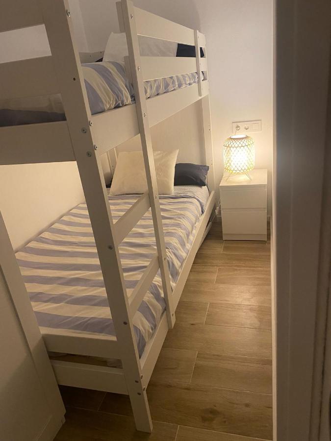 Ingrid Apartment Салоу Екстериор снимка